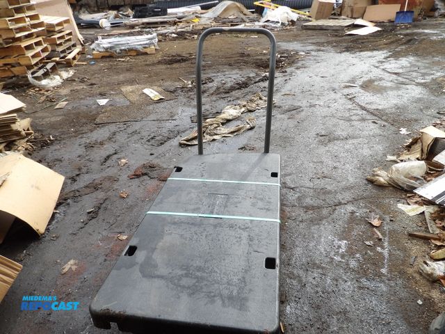 Lot 2-53102 - new AKRO-Mils Platform cart 3000lb capacity 48" x 24" x 38-3/4" #56MW75