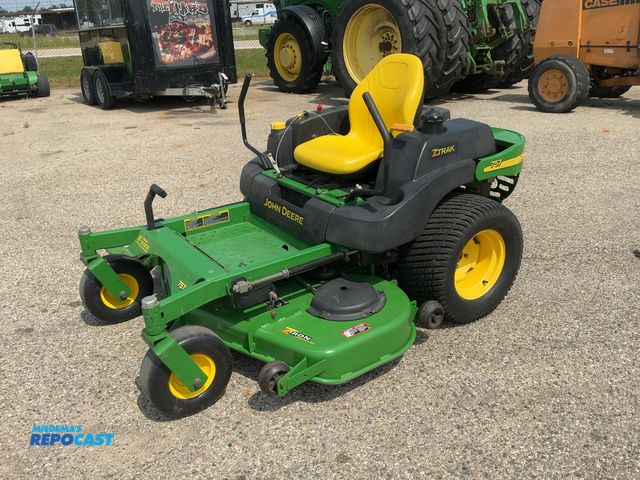 Lot 2-22652 - John Deere 757 Commercial Hydrostatic Zero Turn Lawn Mower