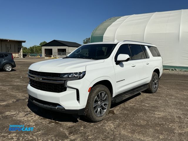 Lot 2-90284 - 2021 Chevrolet Suburban LS 4WD SUV 4x4