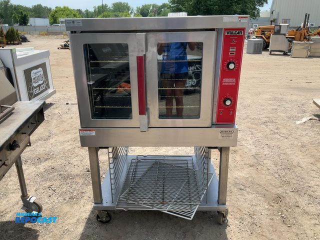 Lot 2-75926 - Vulcan commercial convection oven with stainless steel doors in a double pane windows weight measure...