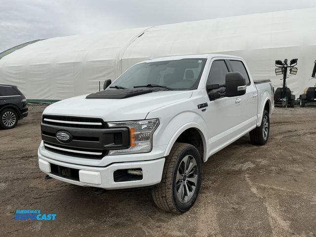 Lot 2-41984 - 2018 Ford F150 Lariat SuperCrew 6.5-ft. Bed Crew Cab Standard Box Pickup Truck 4x4