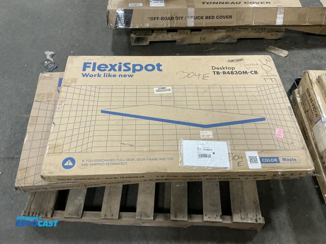 Lot 2-64547 - (3) FlexiSpot TB-R4830M-BC &amp; TB-R5528W-CB Desktop