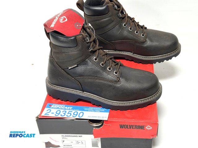 Lot 2-93590 - pair of new Wolverine Floorhand boots, size men's 7