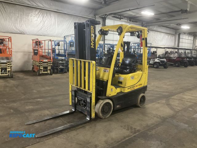 Lot 2-42397 - Hyster S30FT Forklift