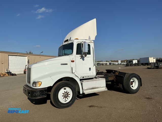 Lot 2-12852 - 1998 International Single Axle Day Cab Semi Truck