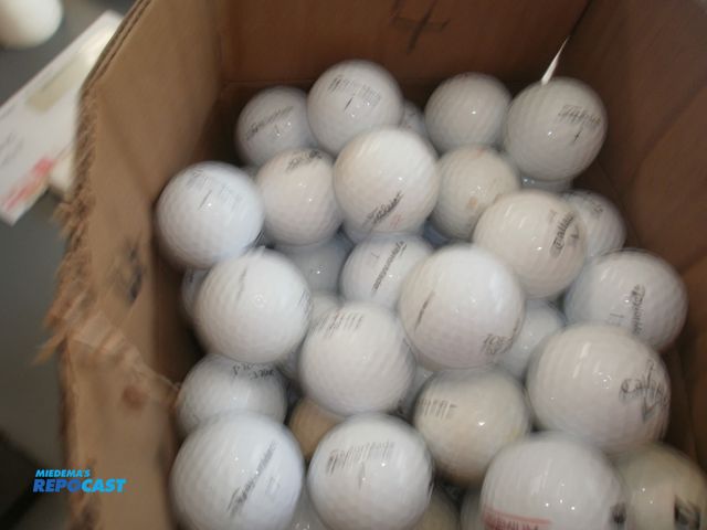Lot 2-75410 - 120+ excellent practice or shag gold balls, all washed, no cuts