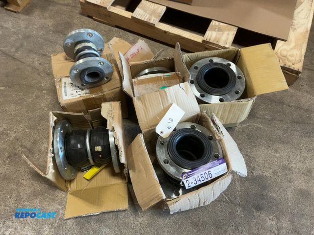 Lot 2-34506 - (6) Unused Rubber Isolator Flanges, four 4”, one 3”, and one 2”