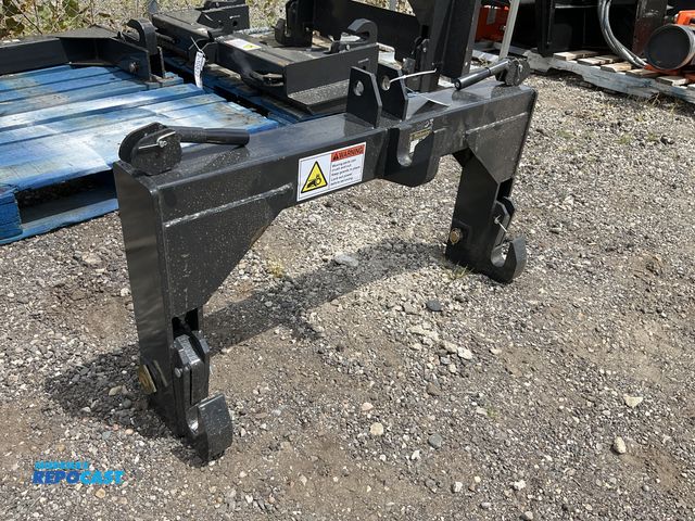 Lot 2-10189 - New Wolverine TR-26-02C 3 Point Quick Hitch Adapter for Tractor 3-Point