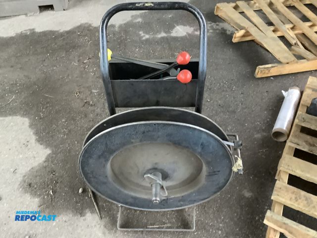 Lot 2-73284 - steel 1/2" strapping cart with tension and crimper