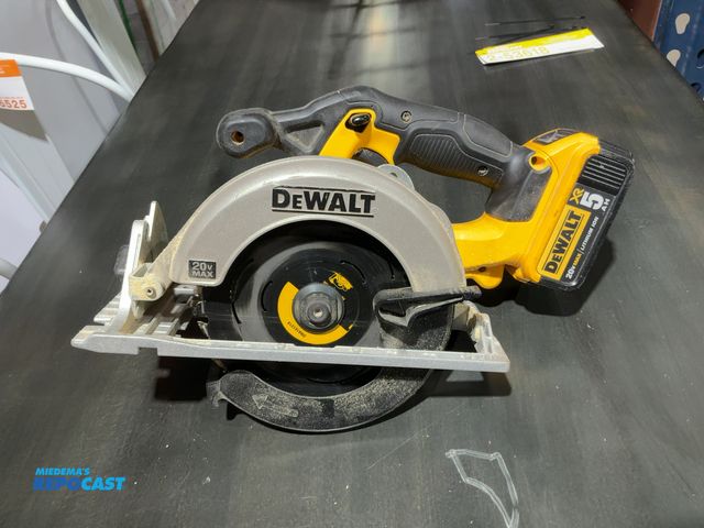 Lot 2-53618 - DeWalt DCS391 6.5” Cordless Circular Saw(DOBSON)