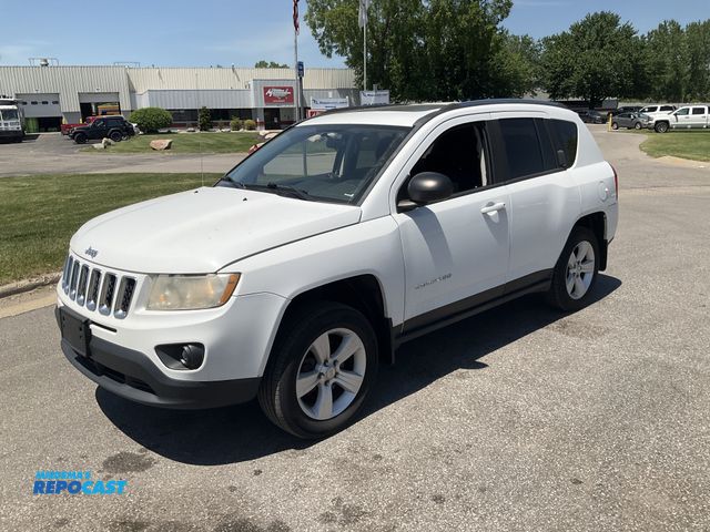 Lot 2-75191 - 2012 Jeep Compass Latitude 4WD SUV AWD