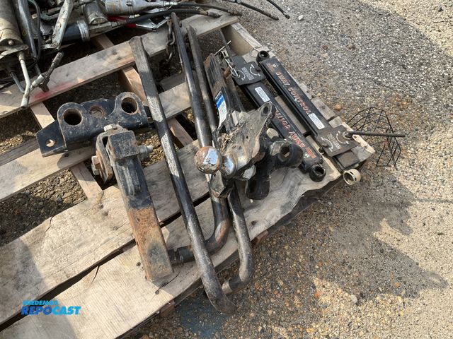 Lot 2-64224 - Husky weight distribution hitch set with anti sway control bars and a ball mount