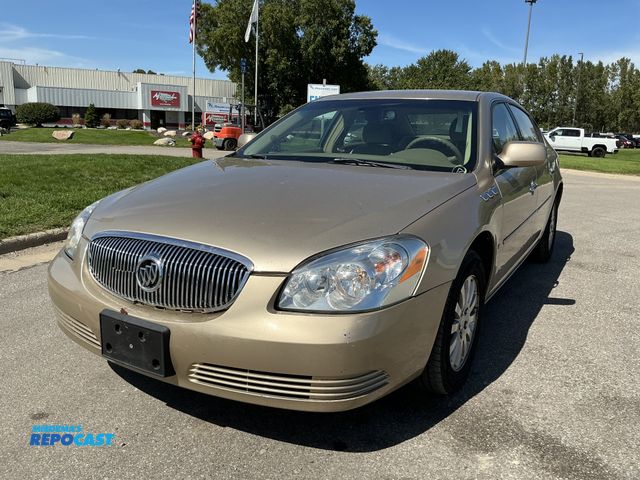 Lot 2-33422 - 2006 Buick LUCERNE CX Sedan FWD