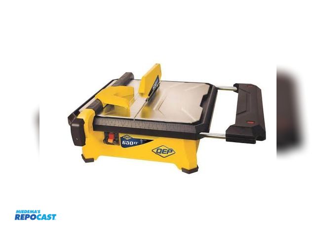 Lot 2-27198 - QEP 650 XT tile wet saw with extension table (7in blade)