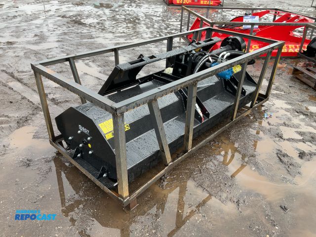 Lot 2-44833 - New AGT/Mower King SSEFGC175 Flail Mower Skid Steer Attachment 68” Quick Attach Hydraulic Powered