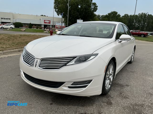 Lot 2-16304 - 2014 Lincoln MKZ Hybrid Sedan FWD