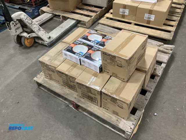 Lot 2-23856 - 10) Box of HALO LED Retrofit Baffle Trim 5/6 inch 5000K Dimmable &amp; New.