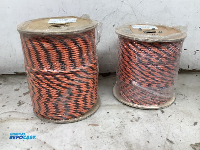 Lot 2-35912 - 5/16 x 1200 &amp; 3/8 x 600 or BLK Polypropylene Rope
