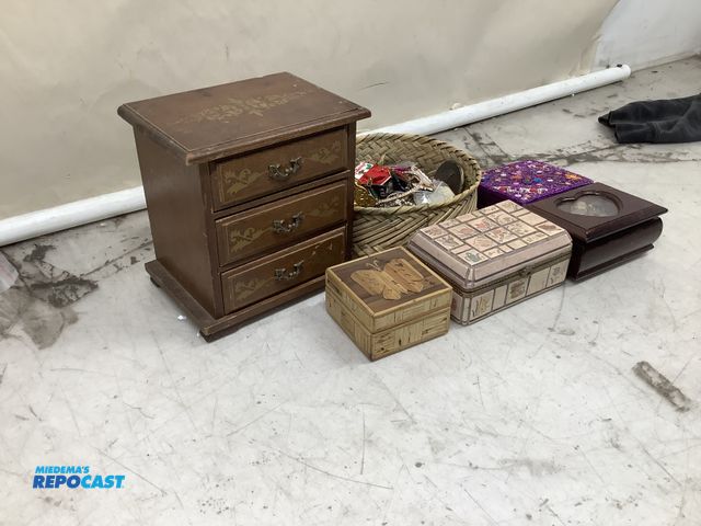 Lot 2-33667 - Large Lot of Assorted Jewelry Boxes &amp; Jewelry