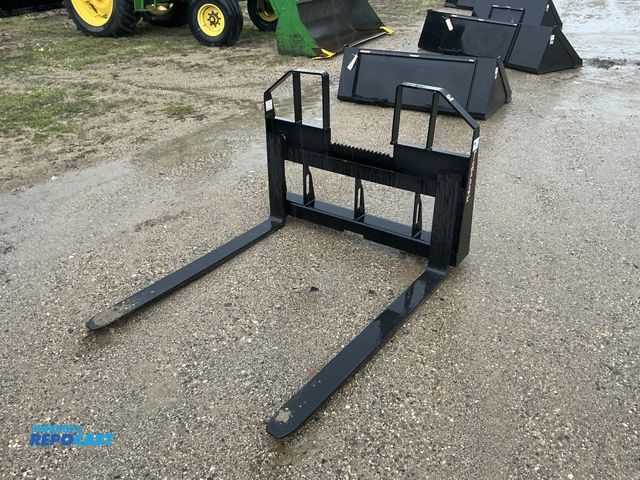 Lot 2-42968 - New Tomahawk Walk Thru Heavy Duty 48” Forks Skid Steer Attachment, Universal Quick Attach Carriage w...