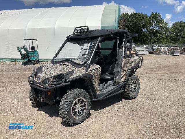 Lot 2-30483 - 2013 CAN AM Commander 1000 XT UTV