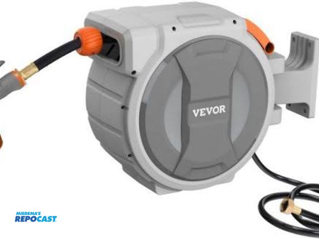 Lot 2-76908 - Vevor retractable hose reel for plastic brackets gray model NW-S20/NW-S25