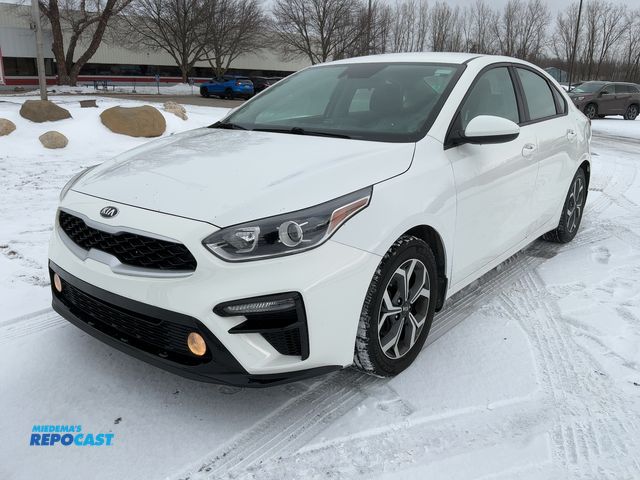 Lot 2-47771 - 2020 Kia Forte FE 6M Sedan FWD