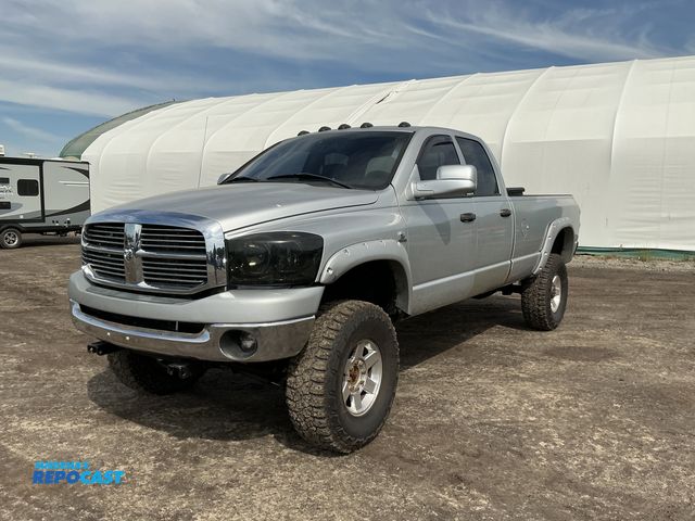 Lot 2-40016 - 2007 Dodge Ram 2500 Double Cab Long Box Pickup Truck 4x4