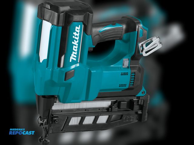 Lot 2-11469 - Makita XNB02Z 18V LXT 2.5” Straight Finish Nailer, 16 Ga., no battery included