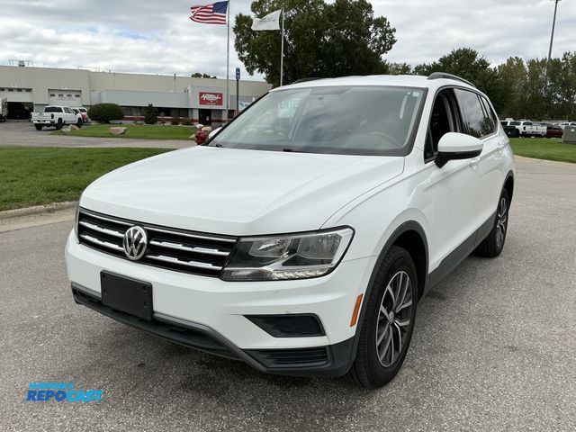 Lot 2-69599 - 2021 Volkswagen Tiguan 4Motion SUV AWD