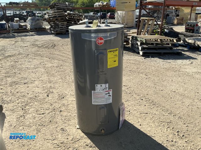 Lot 2-76702 - Scratch & Dent Rheem Performance Hot water Heater