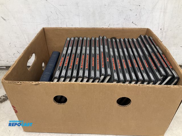 Lot 2-27189 - box of Time-Life books abt WWII