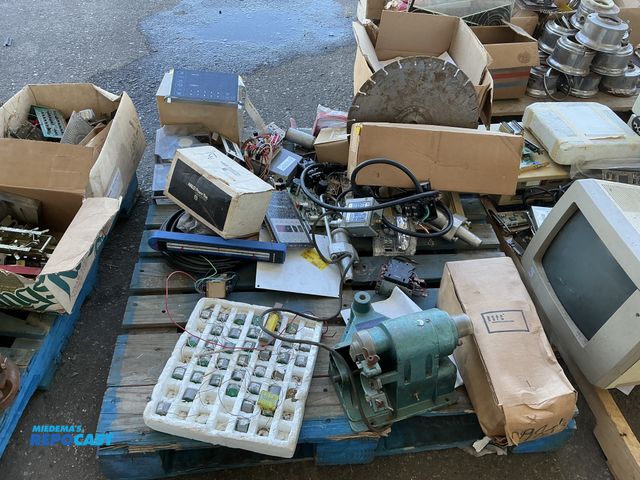 Lot 2-33179 - Skid of Miscellaneous Industrial Parts