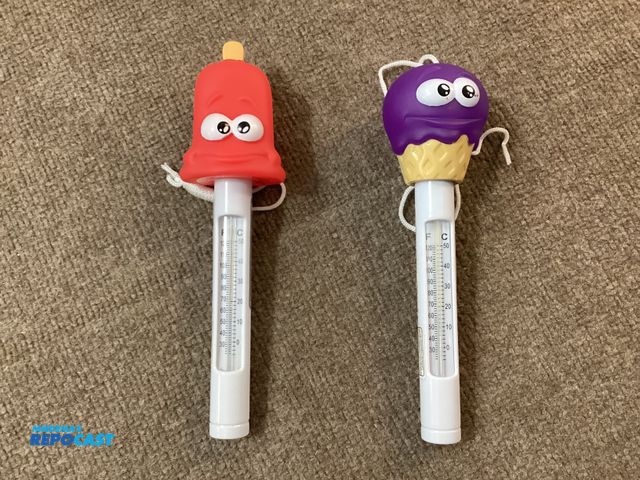 Lot 2-77728 - Two new Kokido Floating thermometers. Easy to read scale in Fahrenheit and Celsius.