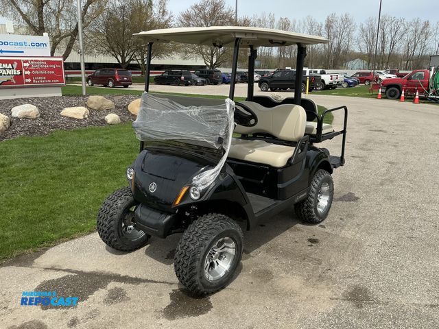 Lot 2-92127 - 2021 Yamaha DR2A21 EFI-L Golf Cart