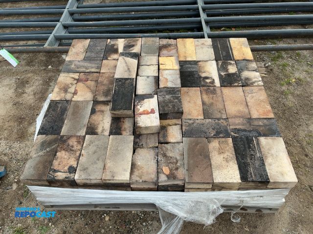 Lot 2-62871 - Skid of fire brick.  Approx. (140) pcs. Some pieces are like new and some are more worn. Came out of...