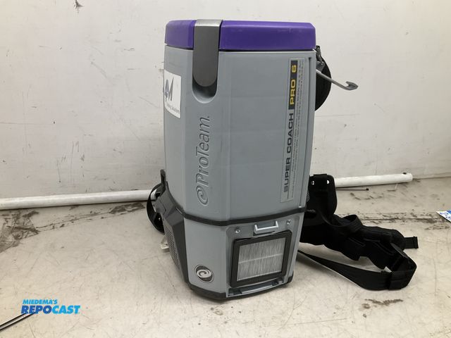 Lot 2-99003 - Industrial pro-team super coach pro 6 backpack vacuum model 1073120