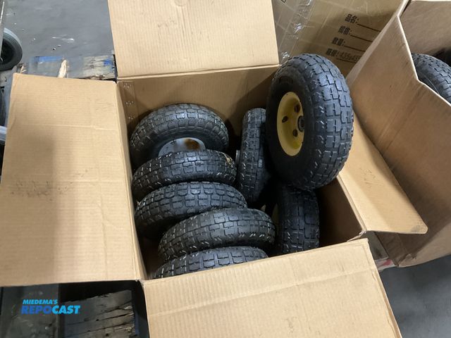 Lot 2-67108 - 8 4.10/3.50-4, Wagon/Cart Wheels, 30psi