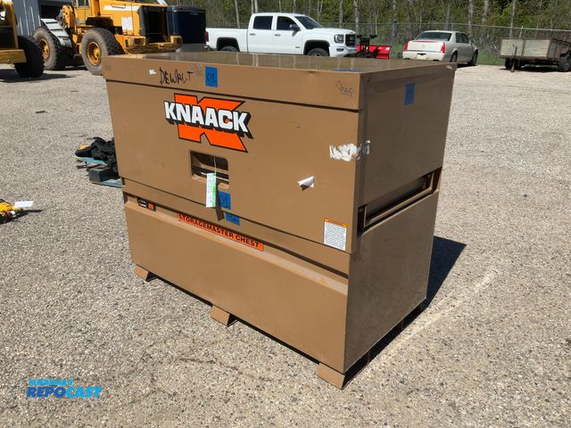 Lot 2-61313 - Knaack StorageMaster Chest Metal