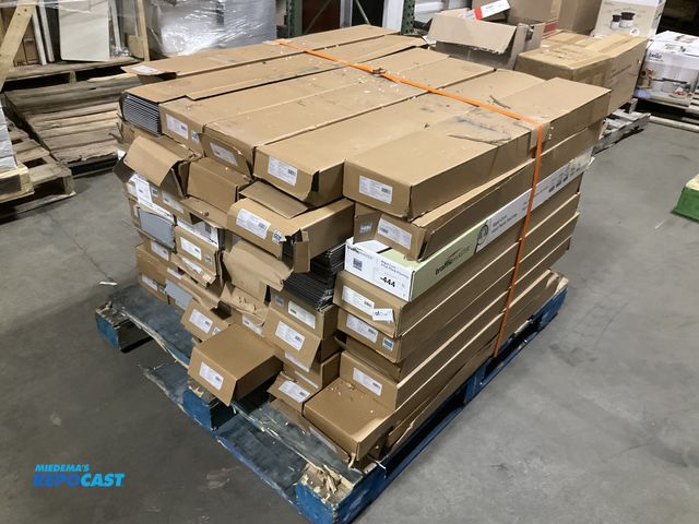 Lot 2-60488 - Skid of Traffic Master and Home Depot Laminate Flooring of Various Types and Stains (Minor Damages)