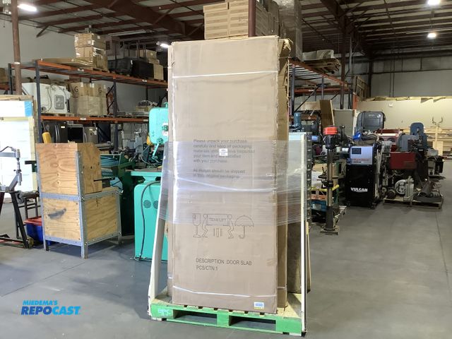 Lot 2-99496 - Lot of various doors including white wooden door slabs, white and clear glass doors, an eight doors ...