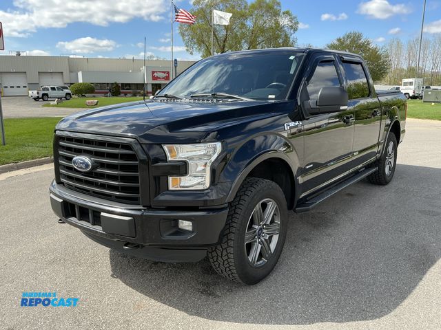 Lot 2-60737 - 2016 Ford F-150 XLT Crew Cab Short Box Pickup Truck 4x4 .