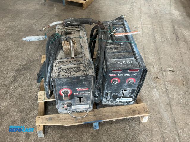 Lot 2-44510 - (2) Used Lincoln Electric Suitcase Wire Feeders, LN-25X and LN-25 Pro Extra Torque