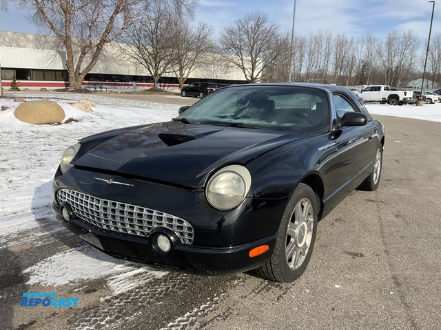 Lot 2-43344 - 2005 Ford Thunderbird Deluxe Convertible RWD