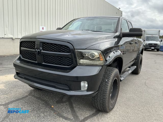 Lot 2-69323 - 2018 Ram 1500 Double Cab Standard Box Pickup Truck 4x4