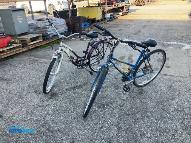 Lot 2-74063 - Lot of (2) Bicycles: (1) Scwhinn CrissCross 21 speed, and (1) Scwhinn Sanctuary 7 7 speed