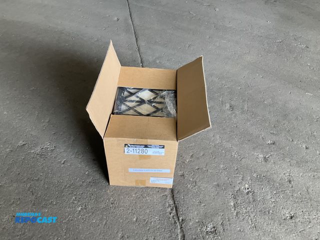 Lot 2-11280 - New Luberfiner LAF6116 air filter