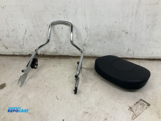 Lot 2-95966 - Black leather 12”x9”x3” motorcycle backrest pad and sissy bar