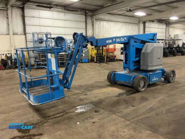 Lot 2-42655 - 2015 Genie Z-34/22N Articulated Boom Lift