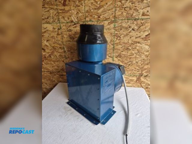 Lot 2-55552 - industrial fan blower daytona motor model: 2C917B V230 34751 thermally protected Hz 1.631/1.60 Hz